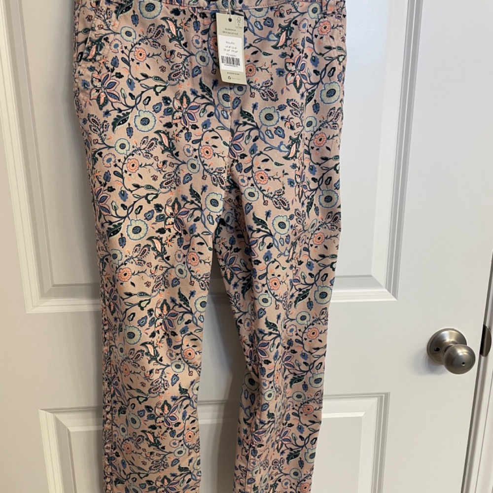 Boden Paisley khaki style cropped pants